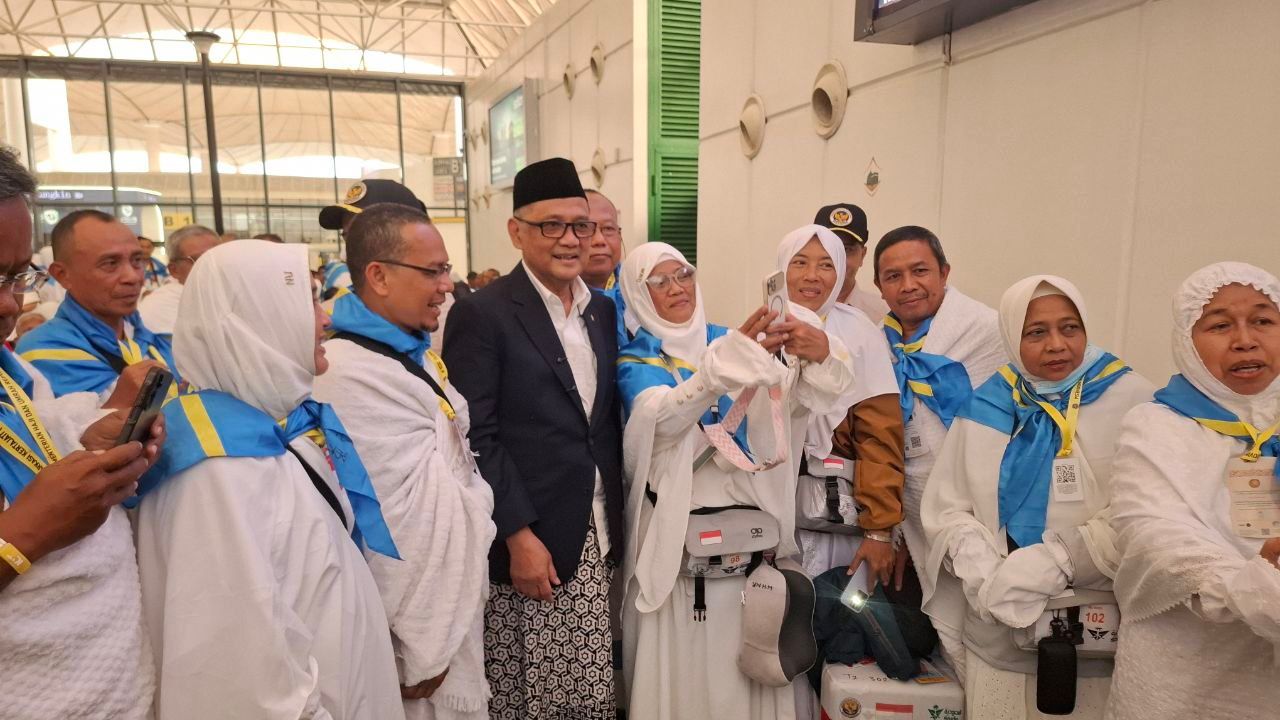 Gus Irfan memimpin kedatangan Amirul Hajj gelombang kedua di Jeddah
