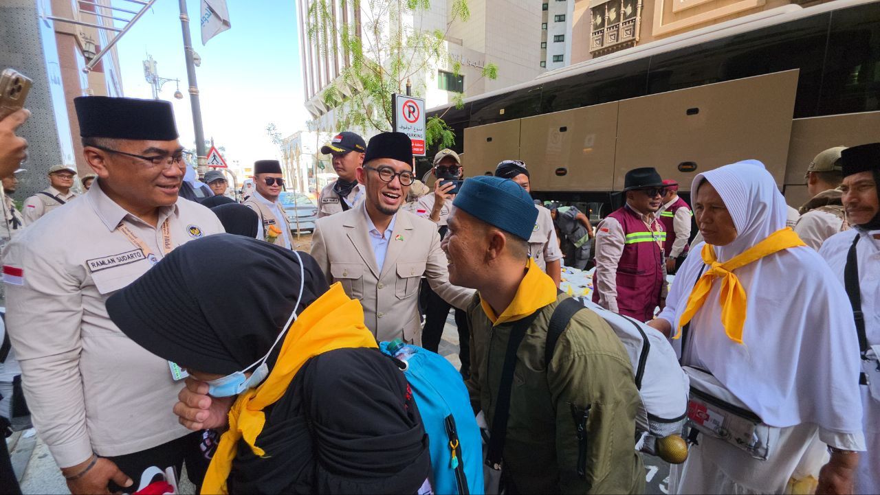 5.499 Jemaah Gelombang Kedua Tiba di Madinah, Wamenhaj: Jangan Paksa Tenaga
