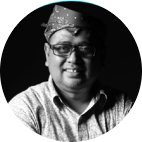 Agustian - Penulis Novel Distraksi